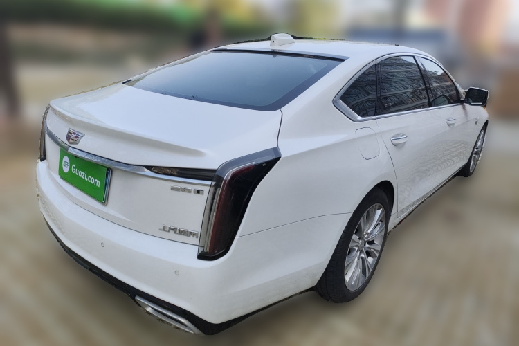 凯迪拉克CT6 2023款 28T 尊贵型车身外观7