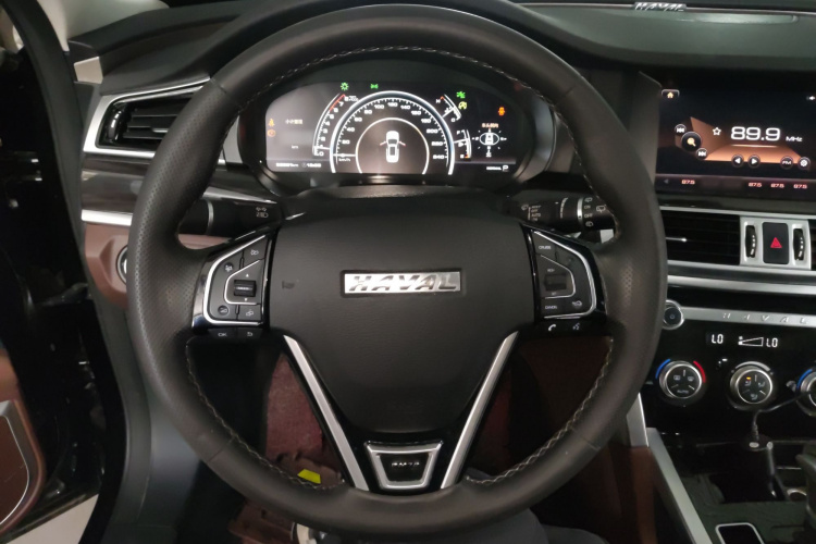 哈弗H7 2018款 改款 蓝标H7 2.0T 自动智享型中控内饰13