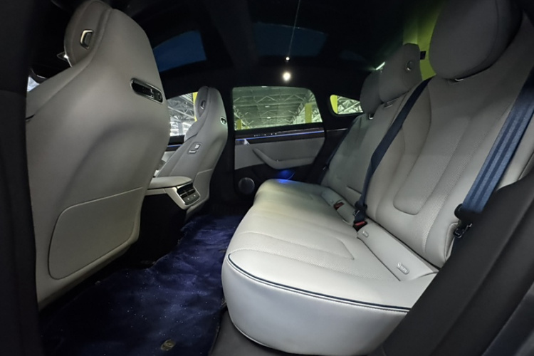 鸿蒙智行 智界S7 2024款 Max中控内饰7010