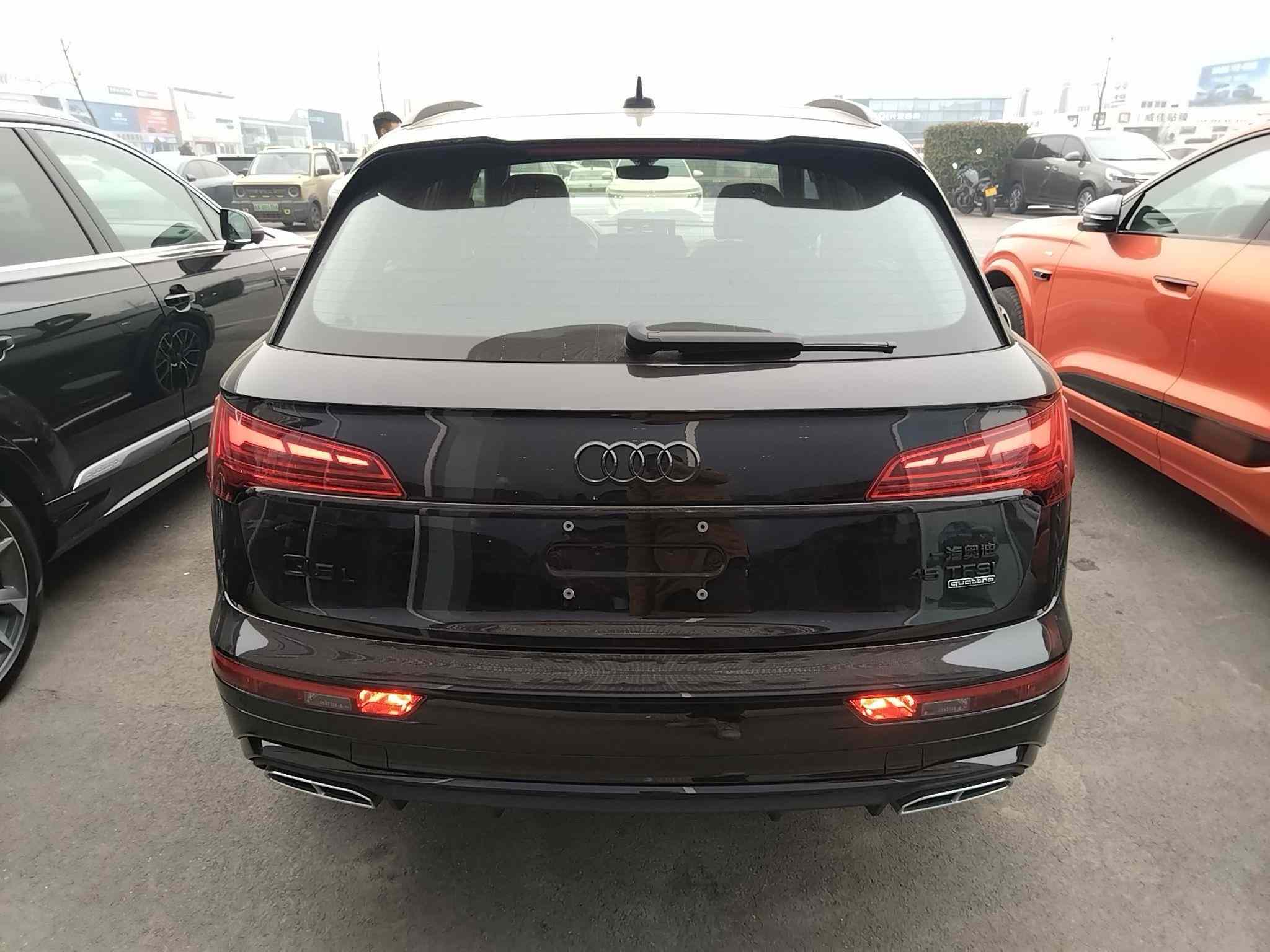 奥迪Q5L 2025款 45 TFSI 臻选动感型(4)