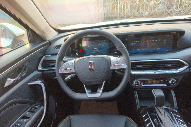 奔腾T77 2019款 230 TID 自动豪华型 国VI中控内饰13