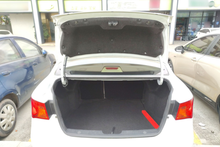 荣威350 2014款 1.5L 自动迅悦版局部细节23