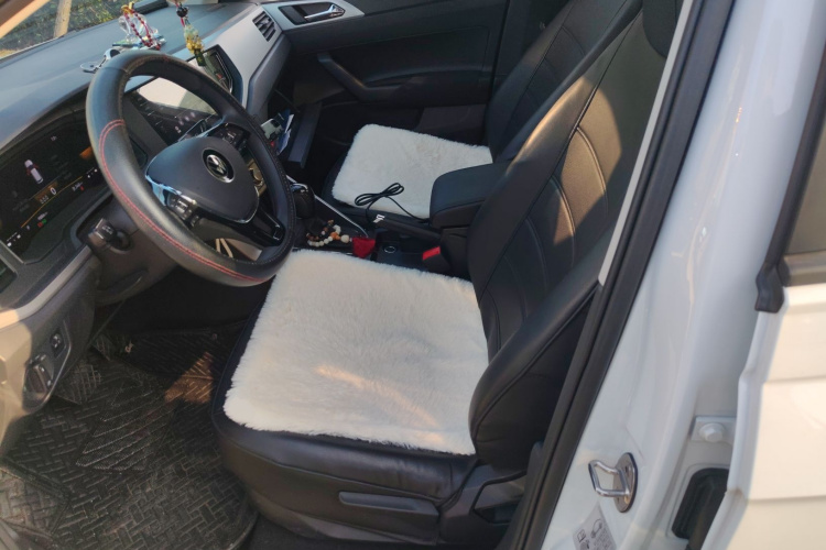 大众 Polo 2023款 改款 Plus 1.5L 自动纵情乐活版中控内饰19