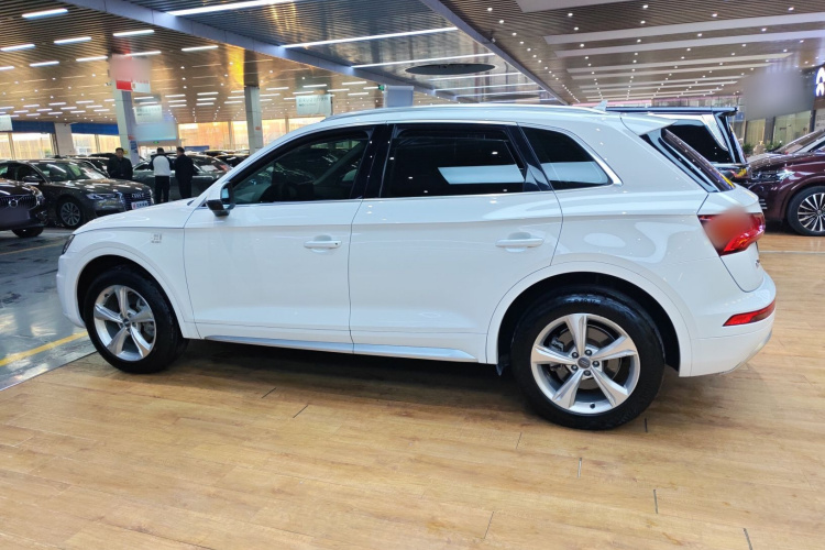 奥迪Q5L 2018款 40 TFSI 荣享进取型 国V车身外观6003