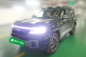 方程豹 豹8 2025款 智勇旗舰无人机版 7座