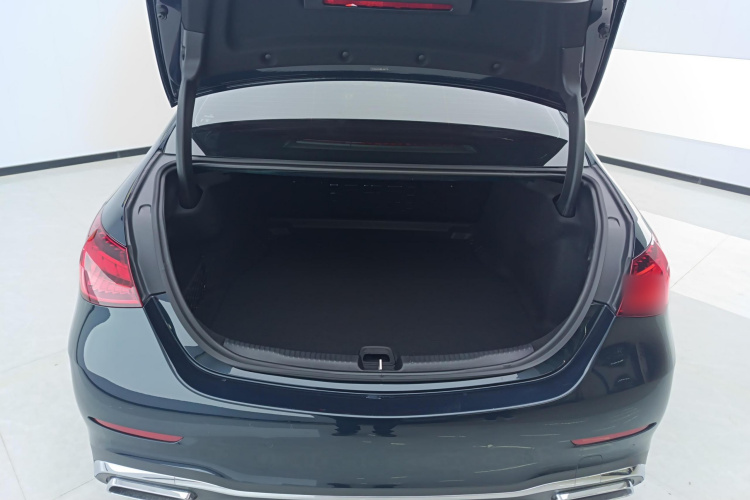 奔驰C级 2024款 改款 C 260 L 运动版机舱底盘23