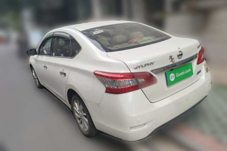 日产 轩逸 2014款 1.6XV CVT尊享版车身外观6003