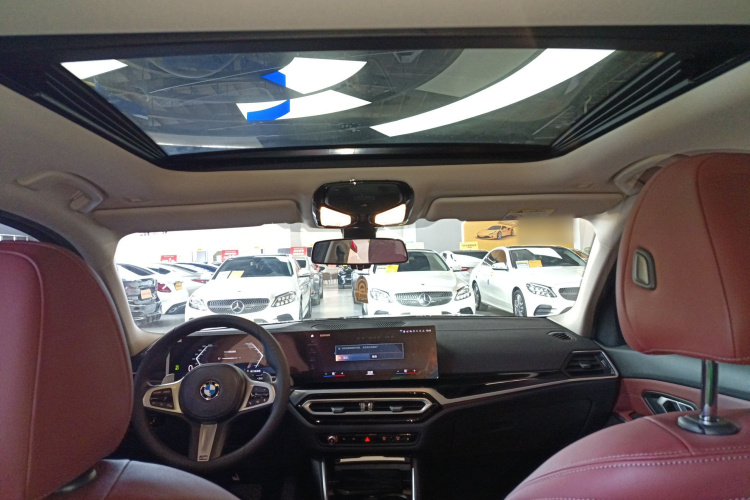 宝马3系 2023款 320Li M运动套装中控内饰22