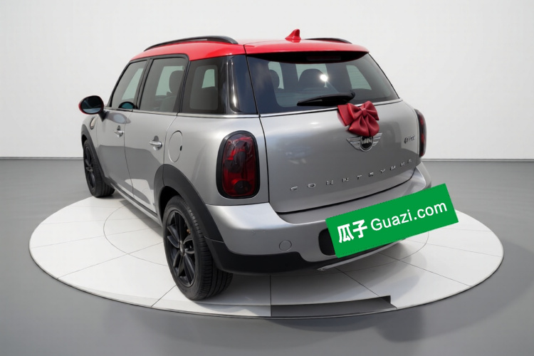 MINI Countryman 2016款 1.6T COOPER ALL4 Fun装备控车身外观5