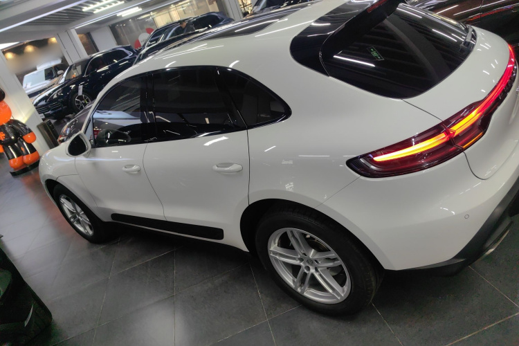 保时捷 2023款 Macan 2.0T车身外观6003