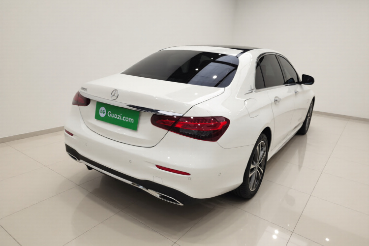 奔驰E级 2021款 E 260 L 运动型车身外观7