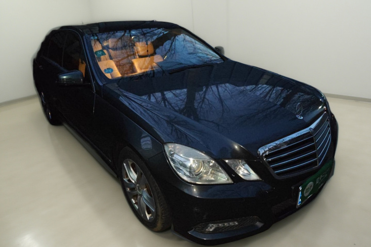 奔驰E级(进口) 2009款 E 300 时尚型车身外观3