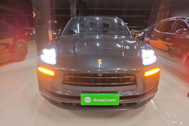 保时捷 2024款 Macan 2.0T车身外观2