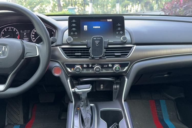 本田 雅阁 2018款 230TURBO 舒适版 国V局部细节16