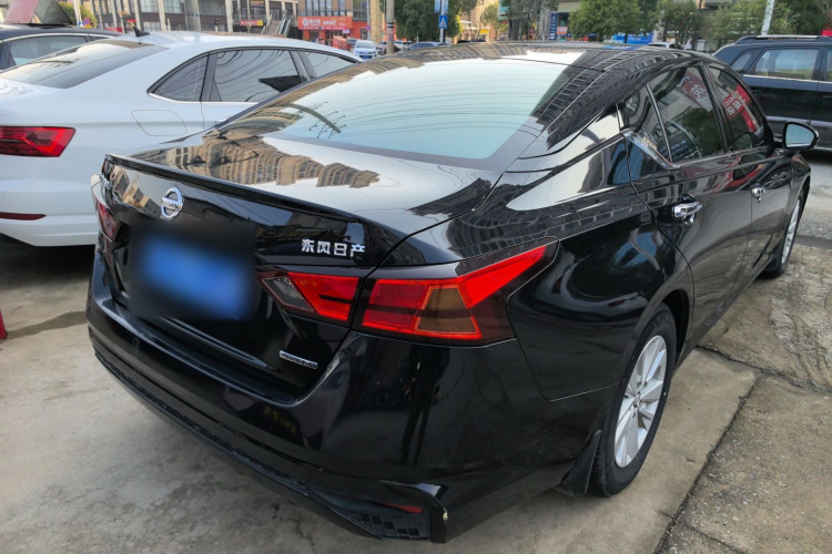 日产 天籁 2021款 2.0L XE 专享版车身外观7