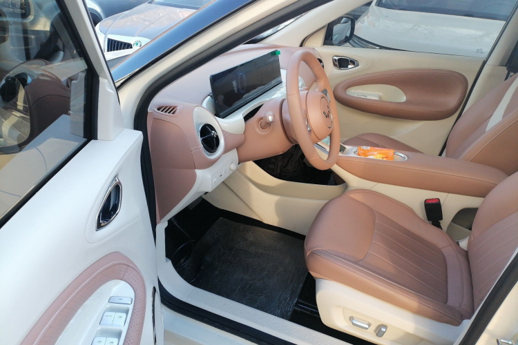 五菱汽车 五菱缤果 2025款 333km 灵犀尊享款中控内饰7003