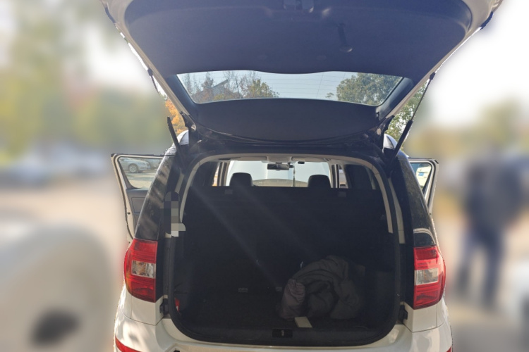 斯柯达 Yeti 2016款 1.8TSI DSG尊行版中控内饰23