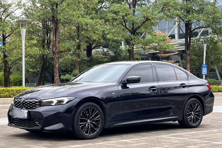 宝马3系 2023款 330i M运动曜夜套装局部细节36