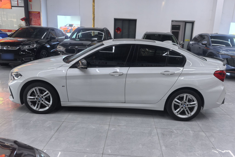 宝马1系 2020款 120i M运动套装车身外观6003