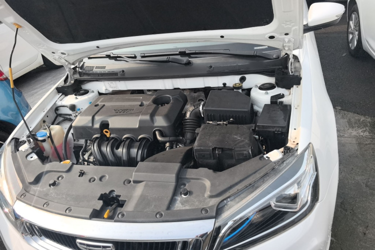 吉利汽车 帝豪 2019款 领军版 1.5L 手动向上互联型 国VI机舱底盘24