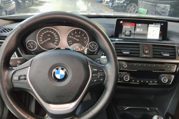 宝马3系 2019款 320Li 时尚型局部细节13