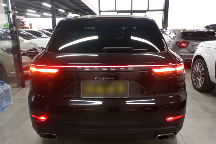 保时捷 2018款 Cayenne 3.0T车身外观6
