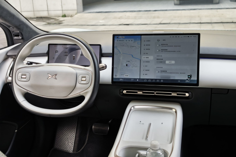 小鹏P7+ 2024款 长续航 Max中控内饰7005