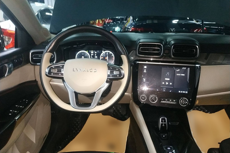 领克02 2018款 1.5T DCT两驱耀Pro版 国V中控内饰13