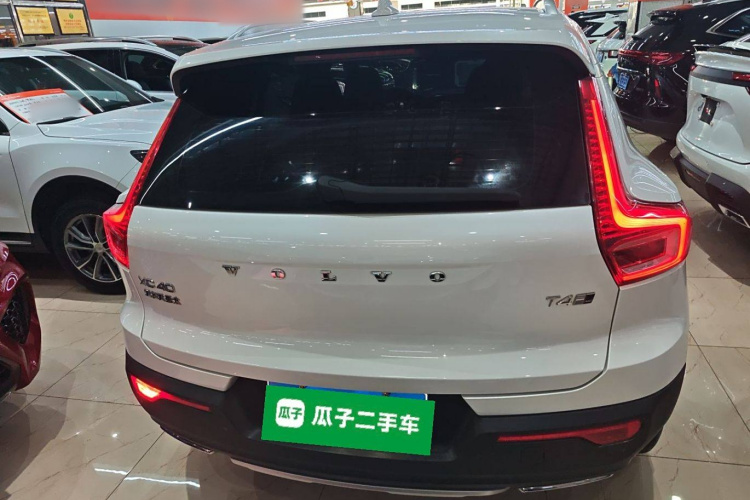 沃尔沃XC40 2020款 T4 四驱智远豪华版车身外观6