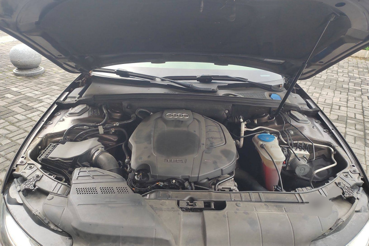 奥迪A4L 2015款 35 TFSI 自动舒适型局部细节24