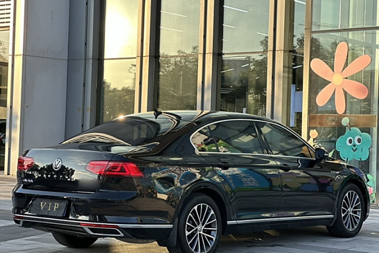 大众 迈腾 2020款 330TSI DSG 豪华型车身外观6010