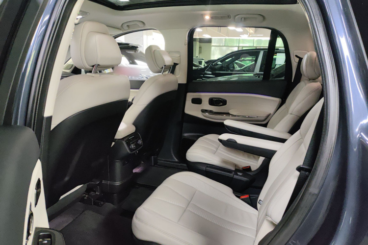 蔚来ES8 2020款 415KM 六座版中控内饰21