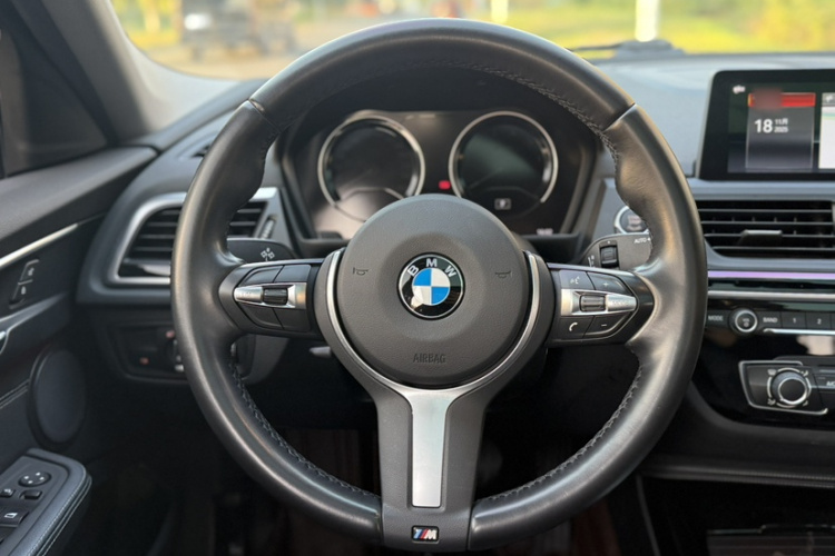 宝马1系 2019款 118i M运动套装局部细节13