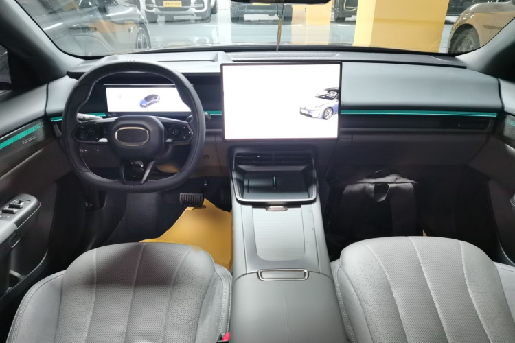 领克07 2024款 EM-P 126长续航 Halo中控内饰7002