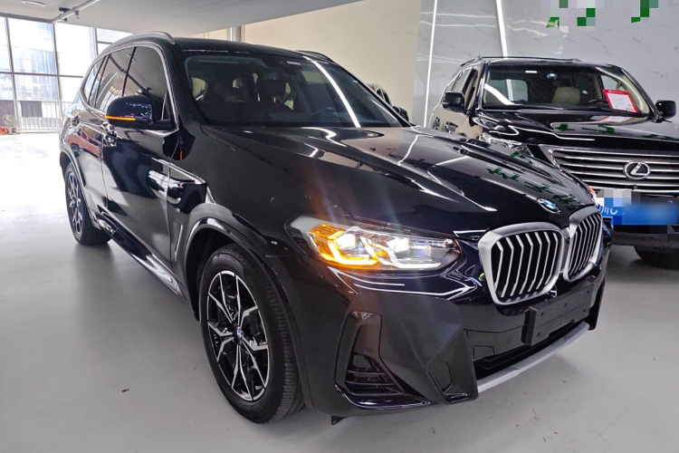 宝马X3 2022款 改款 xDrive25i M运动套装车身外观6002