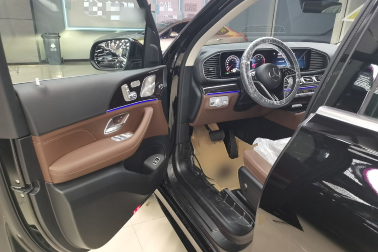 奔驰GLE 2024款 改款 GLE 350 4MATIC 时尚型中控内饰20