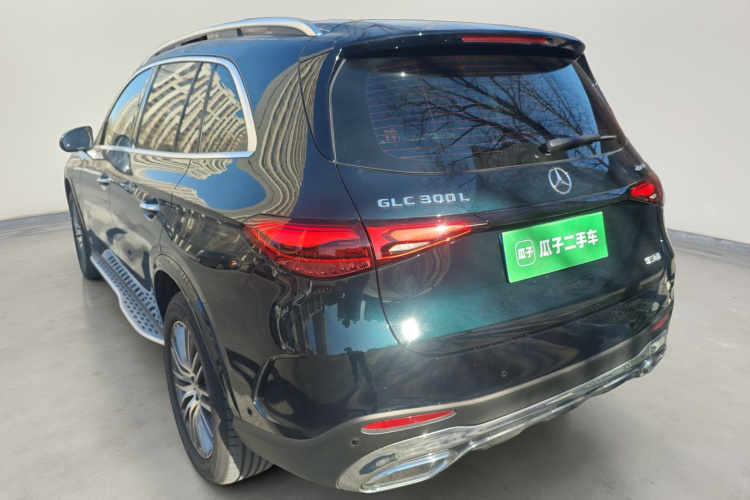 奔驰GLC 2024款 改款 GLC 300 L 4MATIC 动感型 5座车身外观5