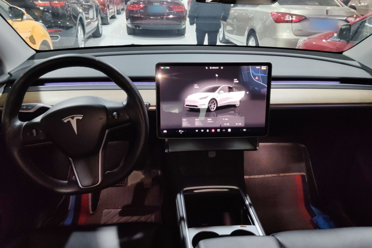特斯拉 Model Y 2022款 后轮驱动版中控内饰12