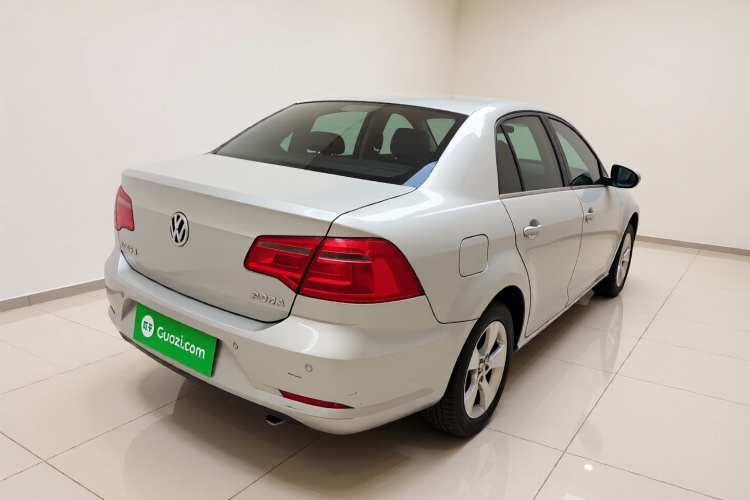 大众 宝来 2014款 1.6L 自动舒适型车身外观7