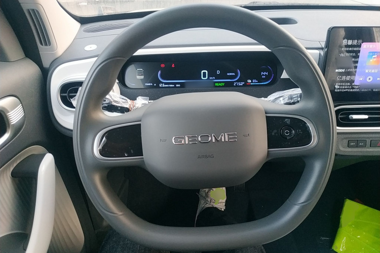 吉利银河 2025款 210km 熊猫卡丁局部细节13
