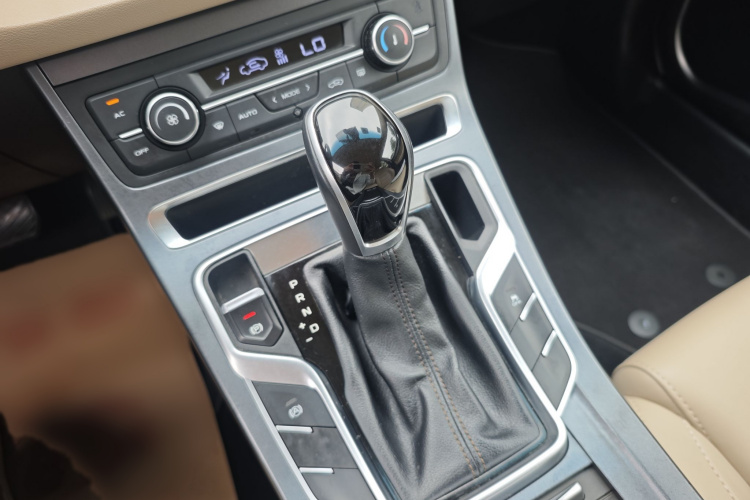 奥迪Q7 2018款 40 TFSI S line运动型局部细节18