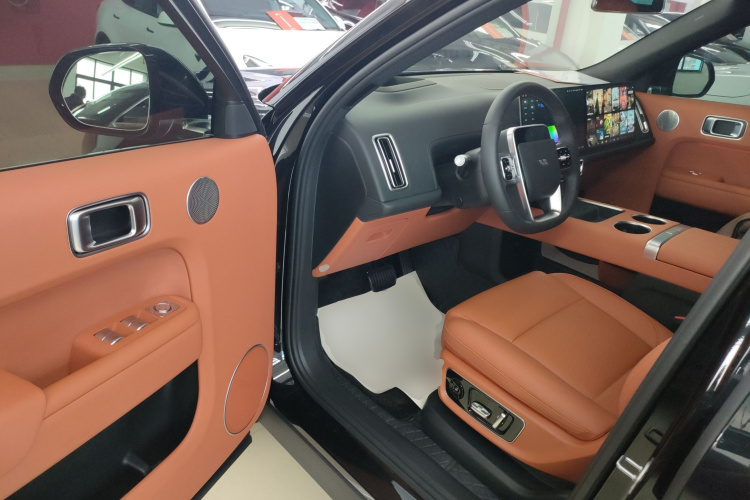 理想汽车 理想L9 2024款 Pro中控内饰7003