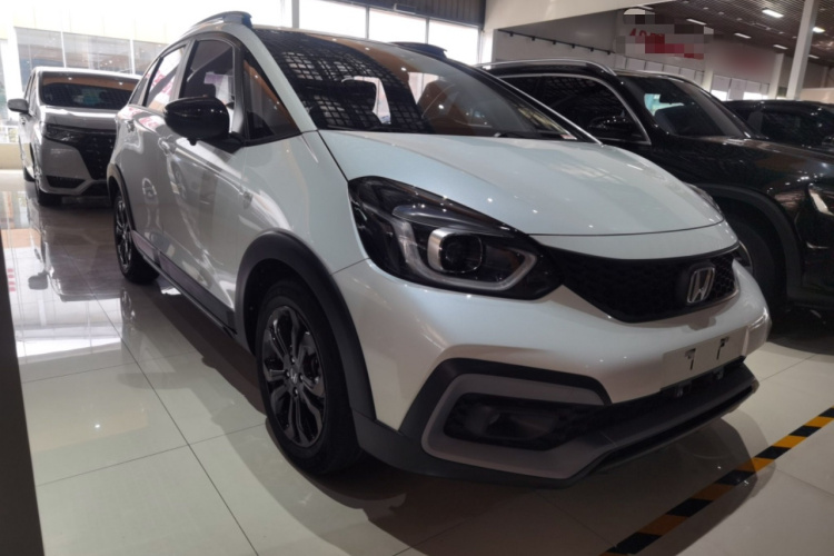 本田 LIFE 2021款 1.5L CVT CRO-SS灵趣版车身外观3