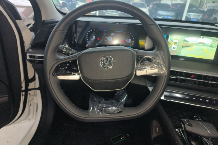 长安 逸动 2025款 PLUS 1.4T 双离合高能版中控内饰13