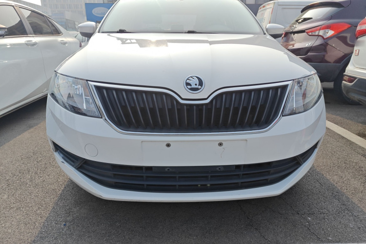 斯柯达 昕锐 2018款 1.4L 手动标准版车身外观2