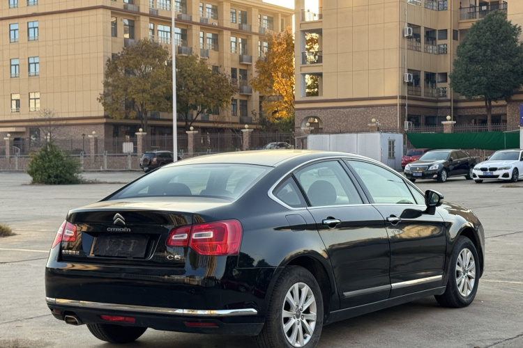 雪铁龙C5 2013款 2.0L 自动尊享型车身外观6003