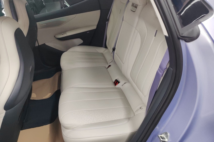 领克07 2024款 EM-P 126长续航智驾Ultra中控内饰21