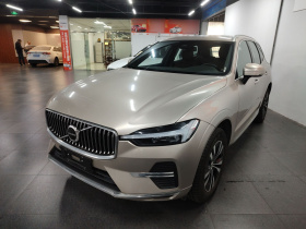 沃尔沃XC60 2025款 B5 四驱智逸豪华版