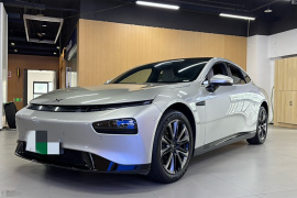 小鹏P7 2020款 670N