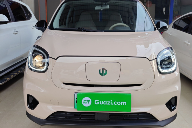 零跑汽车 零跑T03 2023款 200轻享版车身外观2